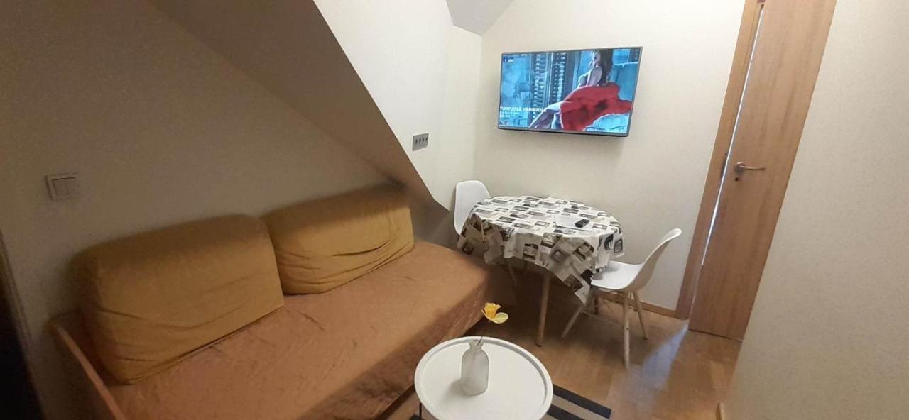 Loft Style Apartments In Kaunas Center Extérieur photo